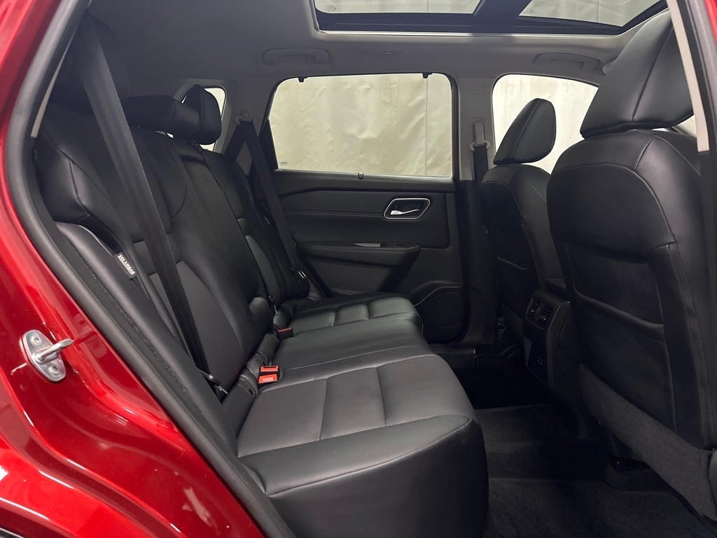 2021 Nissan Rogue SV PREMIUM PACKAGE W/ PANORAMIC MOONROOF & LEATHER SE